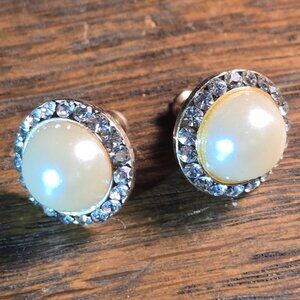 Vintage faux pearl and rhinestones button earrings.